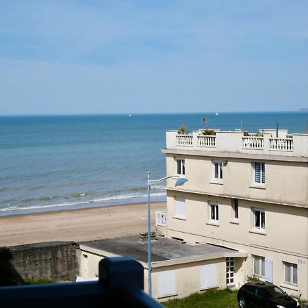 Appartement Vue Mer - 30 M De La Plage - 5 Minutes A Pied Du Centre Ville Et Du Casino Villers-sur-Mer Extérieur photo